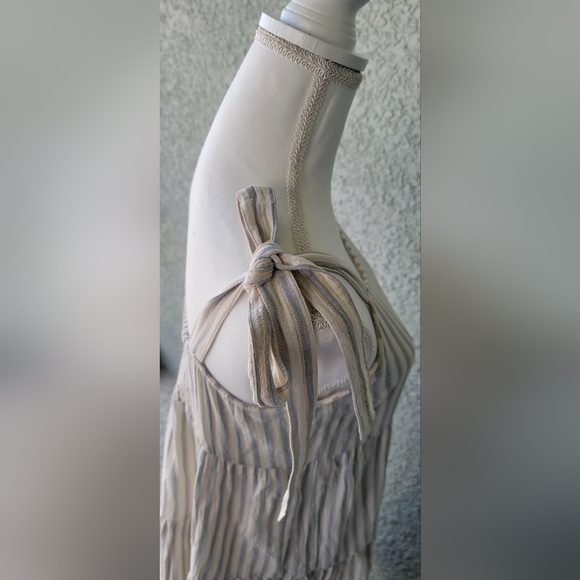 Rylee + Cru Cream Striped Maxi Dress - Picture 5 of 8